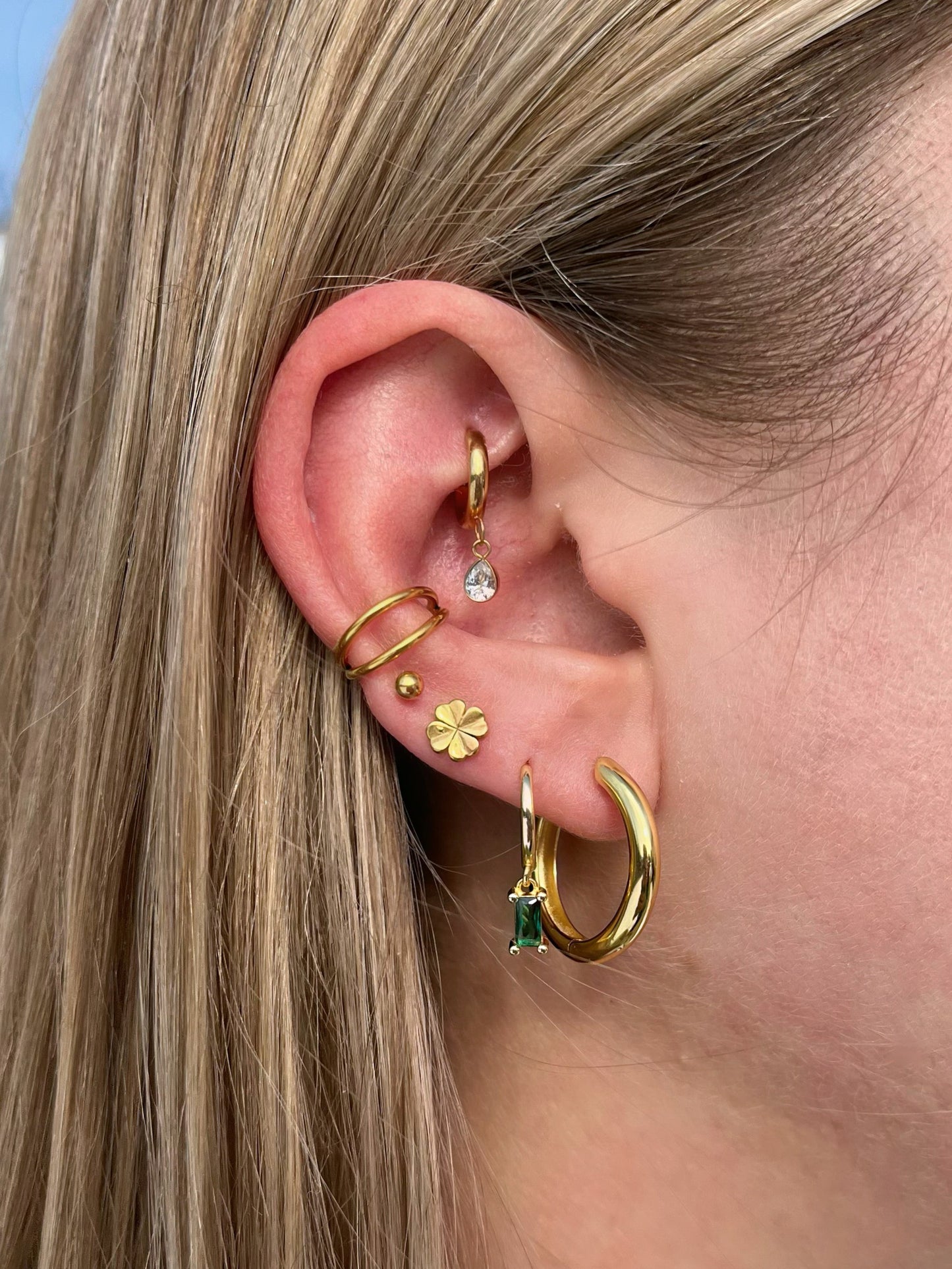 Threadless Push In Clover Flat Back Stud - 316L Stainless Steel