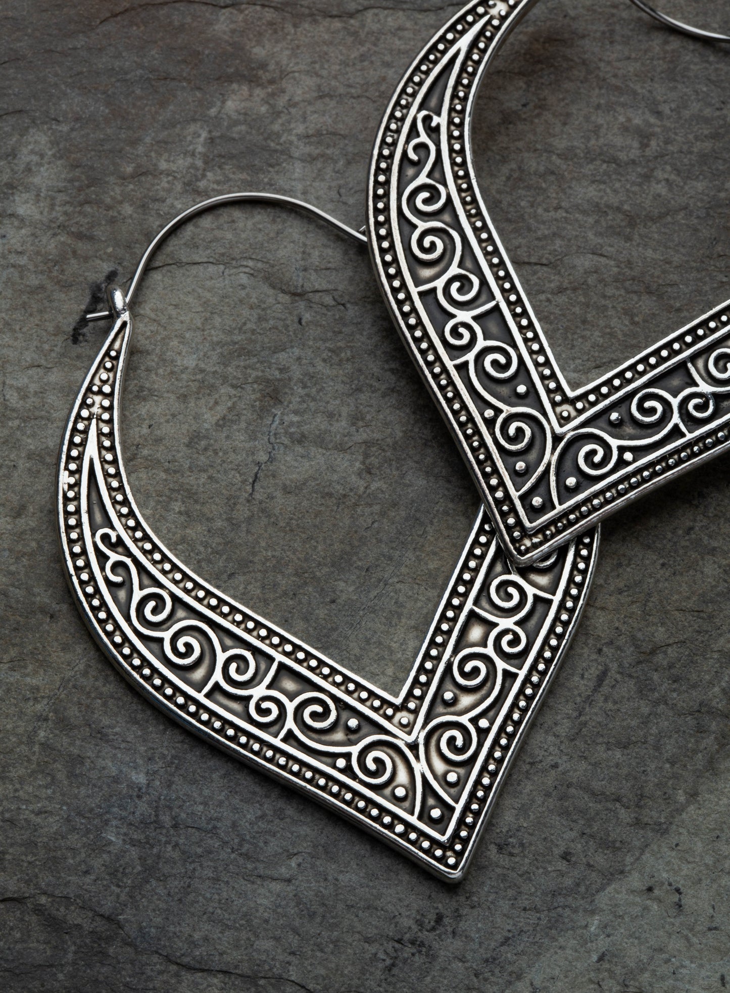 Antique Lace Swirl Plug Hoop Earrings
- Stainless Steel - Pair