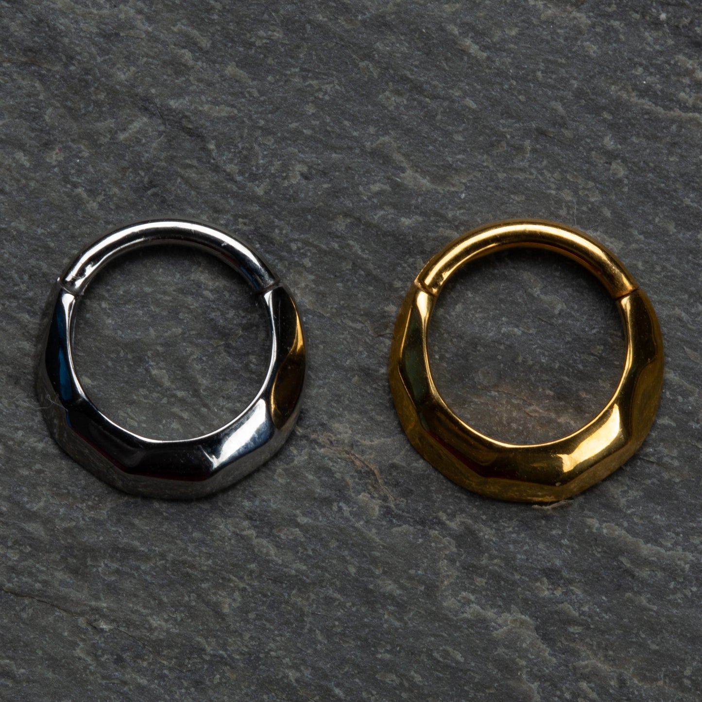 Polished Hammered Domed Thick Hoop Hinged Segment Ring - 316L Stainless Steel