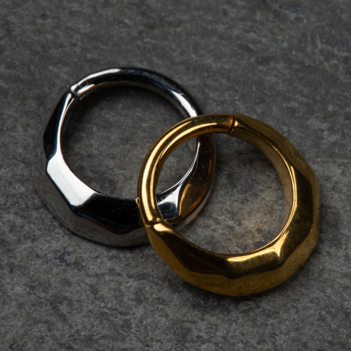 Polished Hammered Domed Thick Hoop Hinged Segment Ring - 316L Stainless Steel
