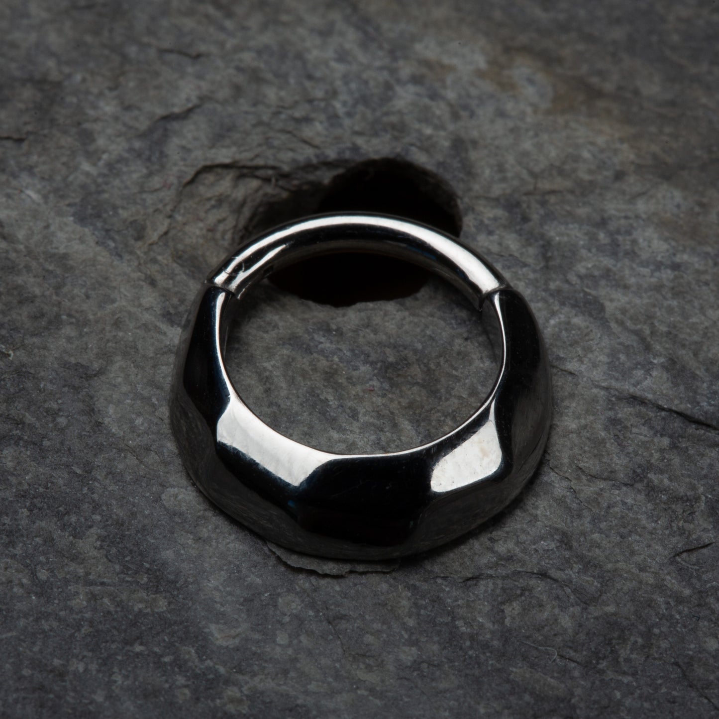 Polished Hammered Domed Thick Hoop Hinged Segment Ring - 316L Stainless Steel