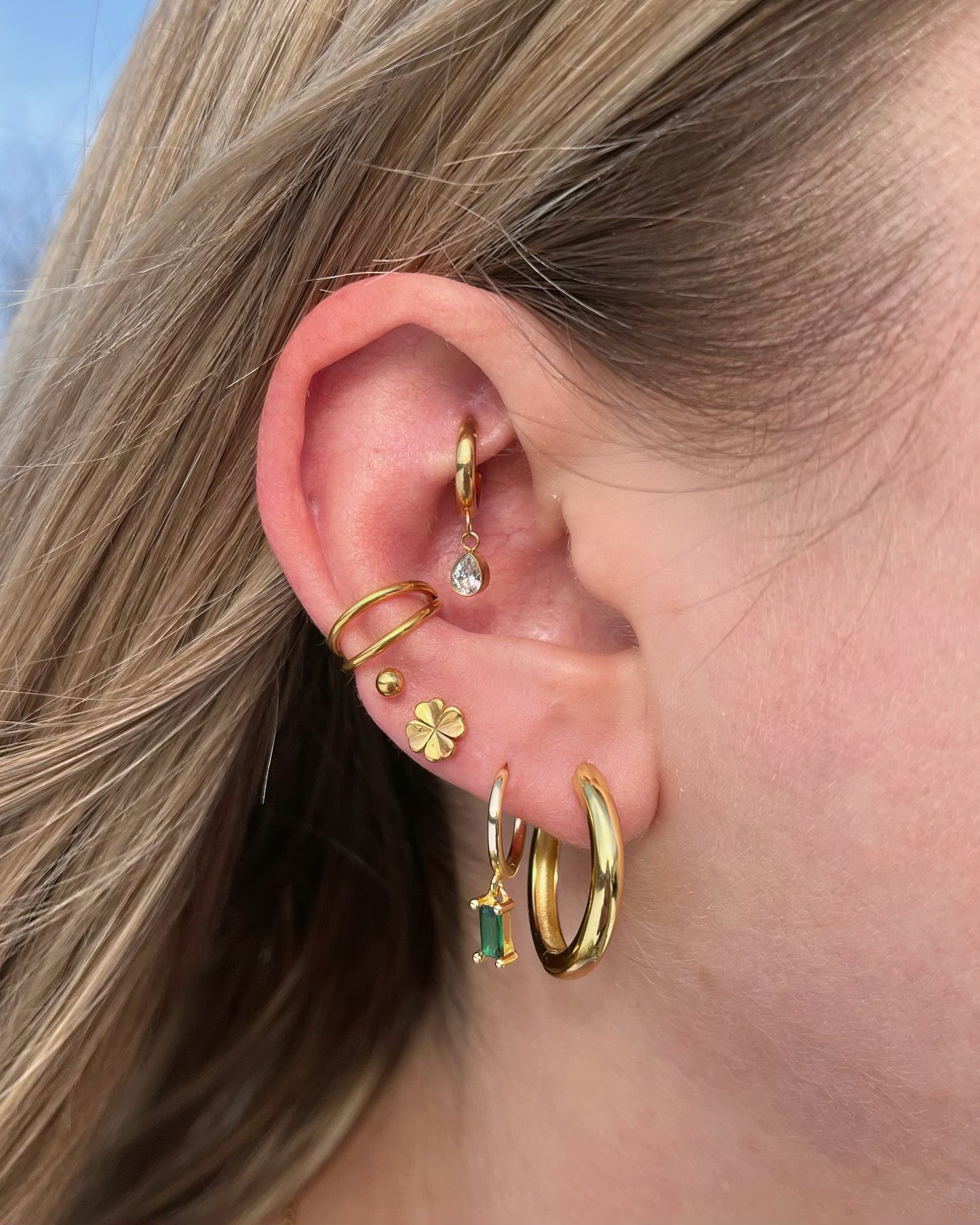 Threadless Push In Clover Flat Back Stud - 316L Stainless Steel