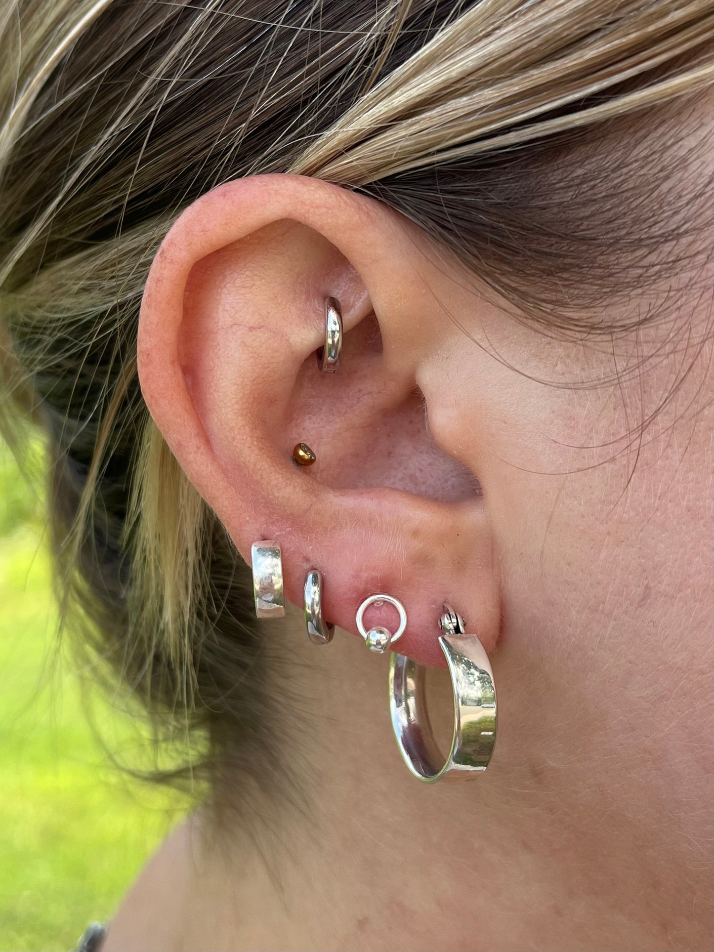Circle with Ball Center Stud Earrings - Pair - 925 Sterling Silver