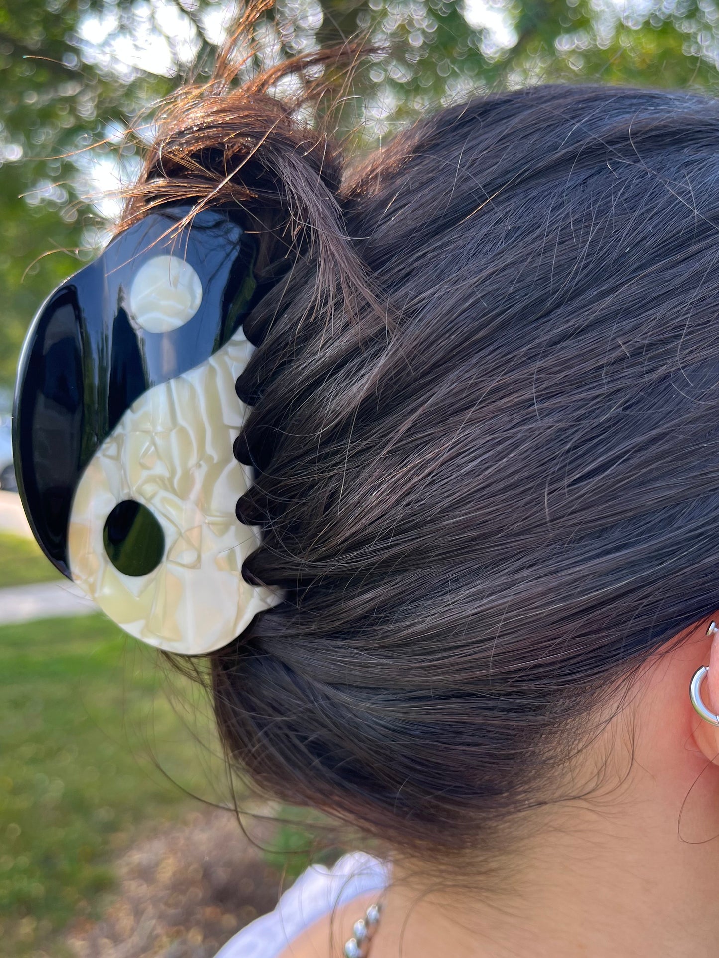 Yin Yang Claw Hair Clip