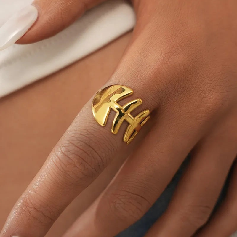 Adjustable Fishbone Ring - 18k Gold Plated Stainless Steel