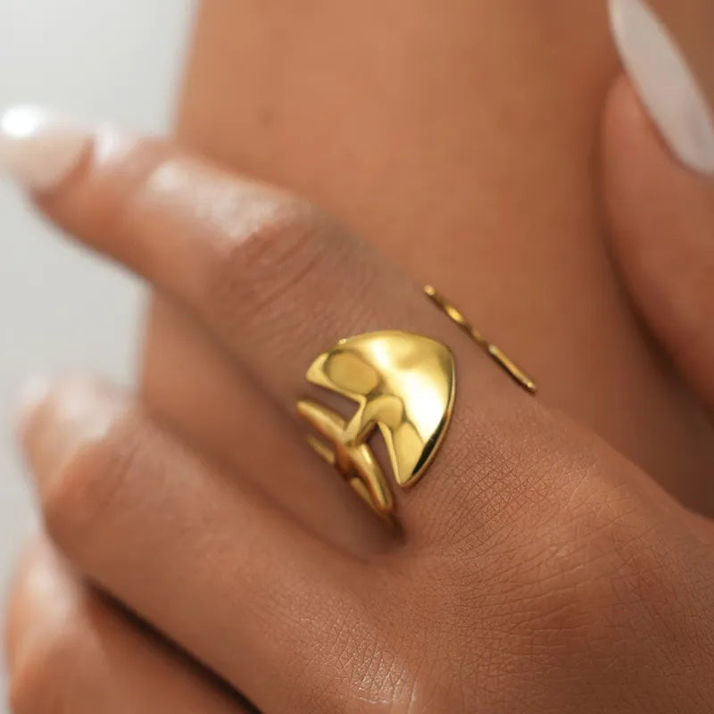 Adjustable Fishbone Ring - 18k Gold Plated Stainless Steel