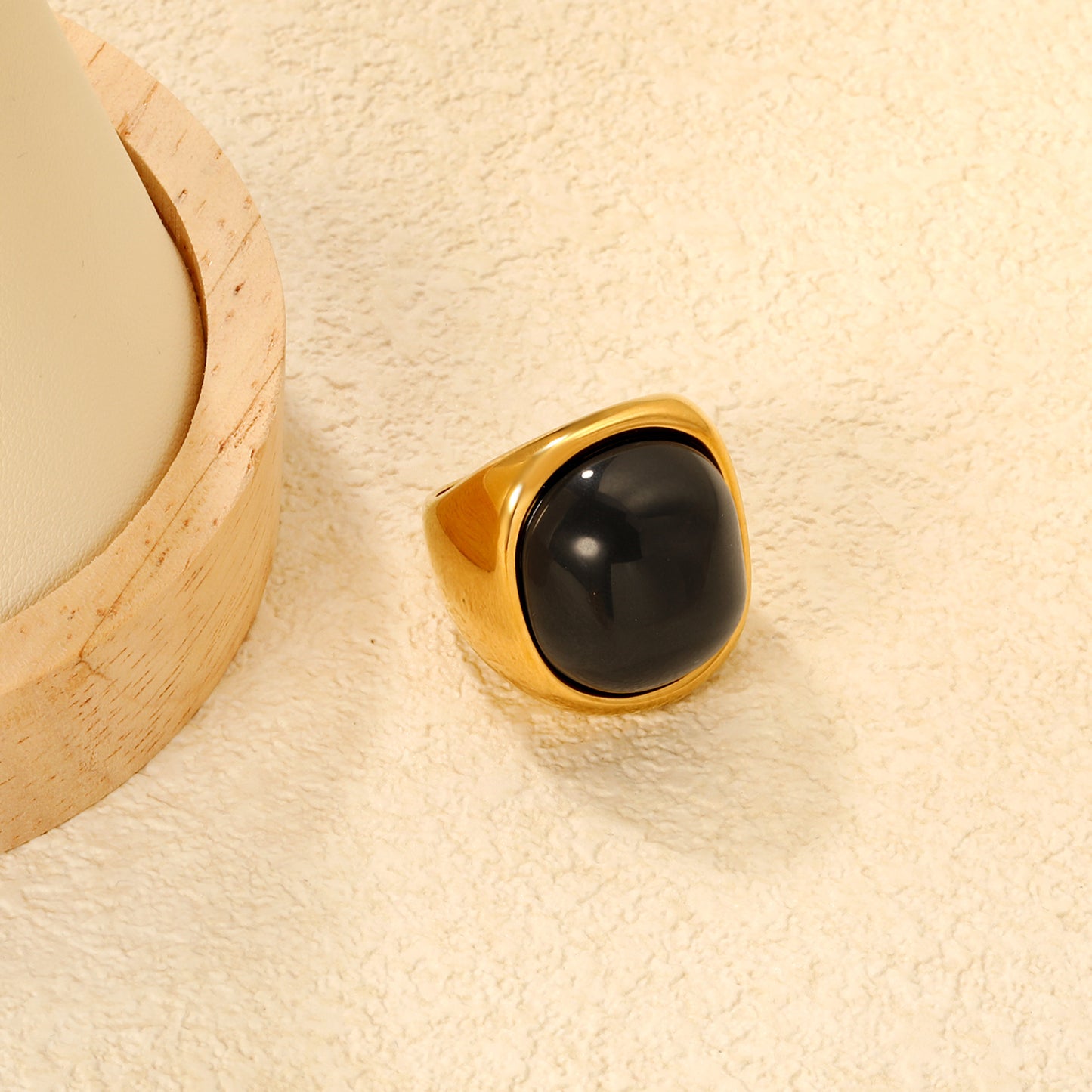 Black Oval Stone Statement Ring - 18k Gold Plated Stainless Steel