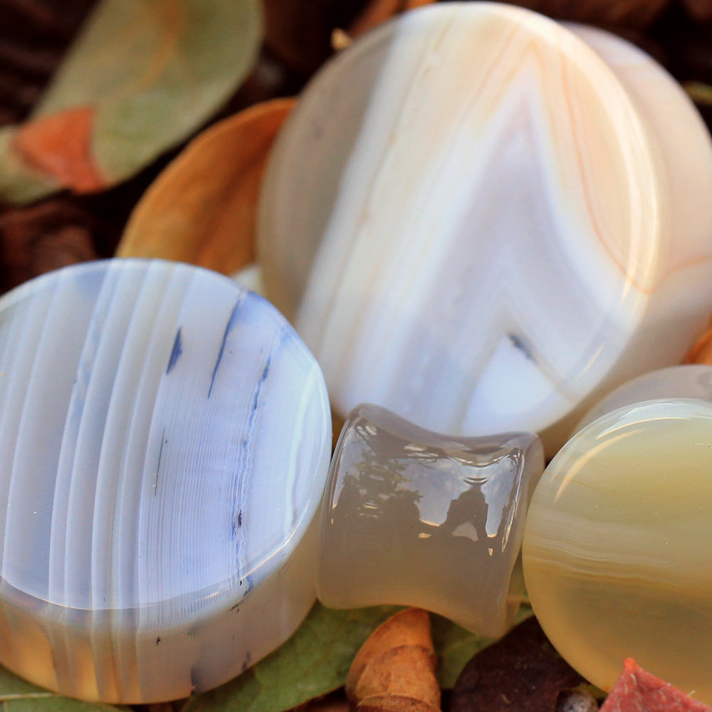 Natural Grey Agate Stone Saddle Plugs
- Pair