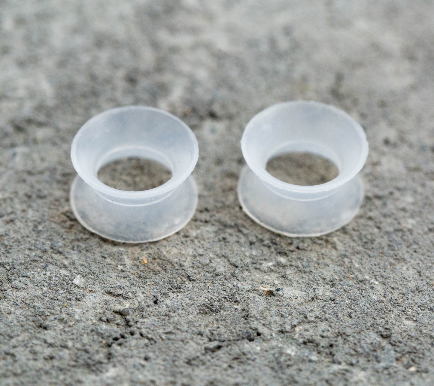 Ultra Thin Silicone Double Flared Saddle Tunnels - Pair