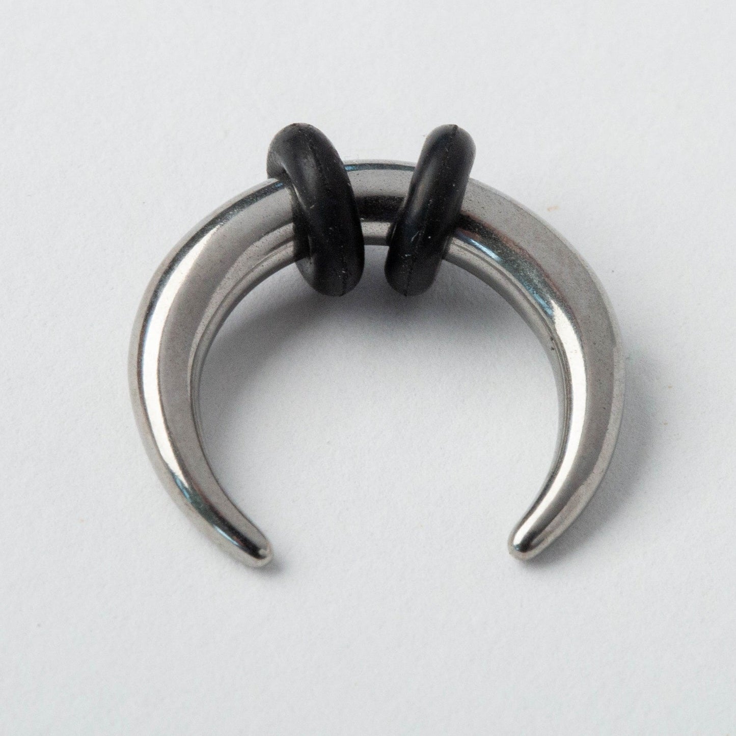 Septum Pincher Ring with 2 Black O-Rings - Stainless Steel