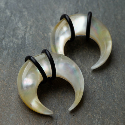 Organic Mother of Pearl Pincher Taper Plugs with O Rings