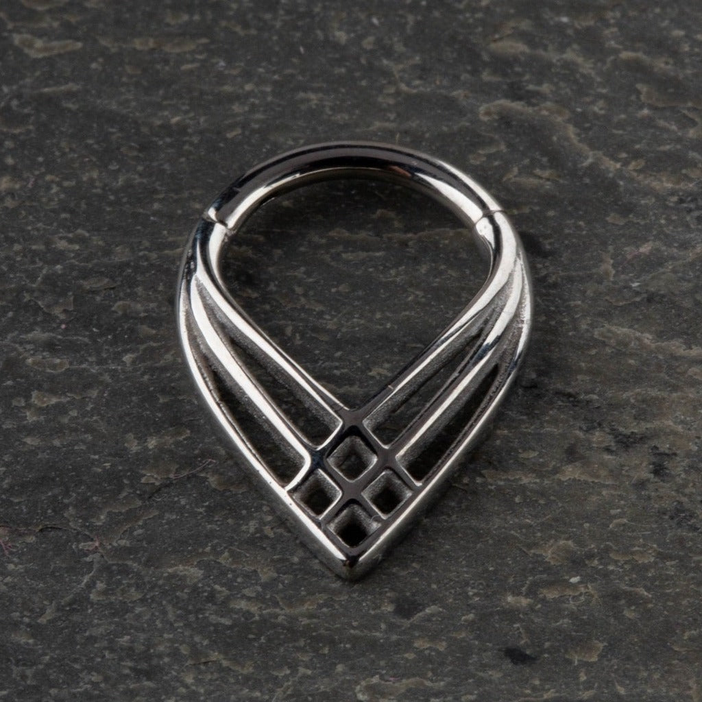 Triple Cross Pattern Weave Teardrop Shaped Hinged Segment Ring - 316L Stainless Steel