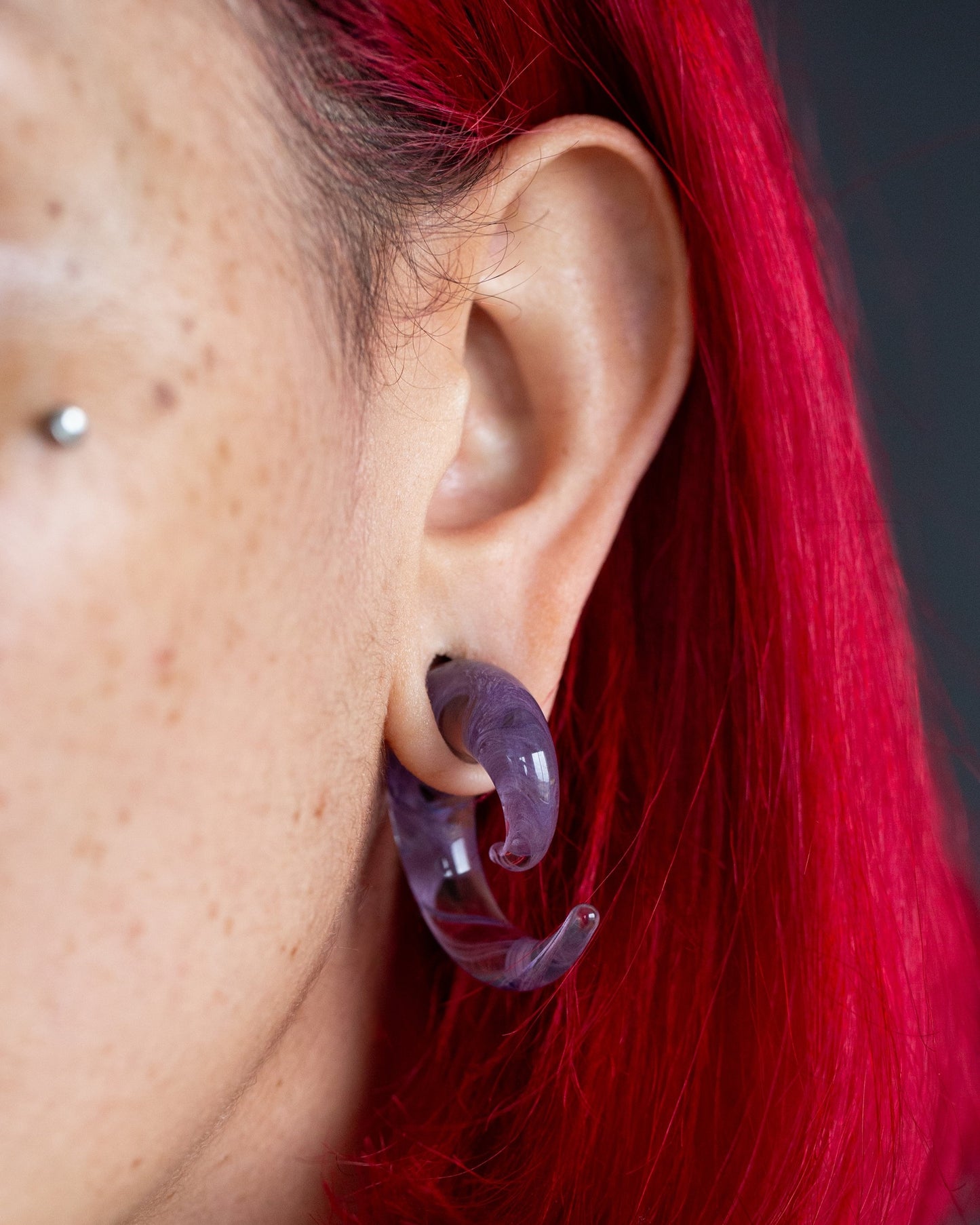 Swirling Purple Ribbon inside Glass Spiral Taper Plugs - Pair