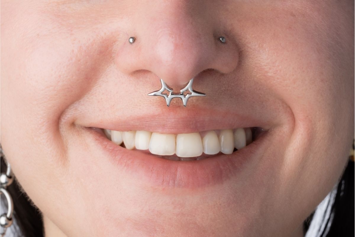 Spiky Starburst Hinged Segment Clicker Ring - 316L Stainless Steel