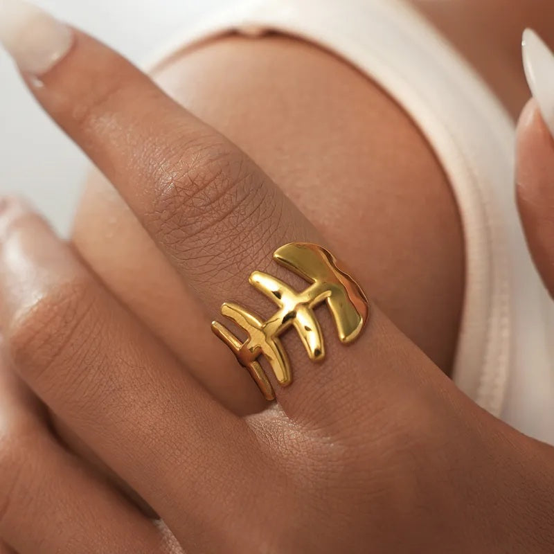 Adjustable Fishbone Ring - 18k Gold Plated Stainless Steel