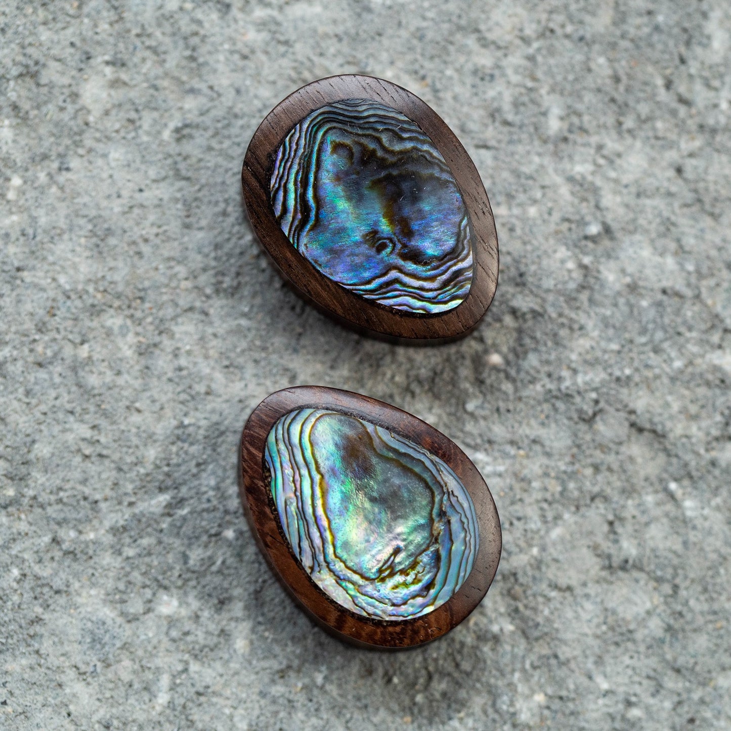 Abalone Inlaid Sono Wood Tear Drop Saddle Plugs